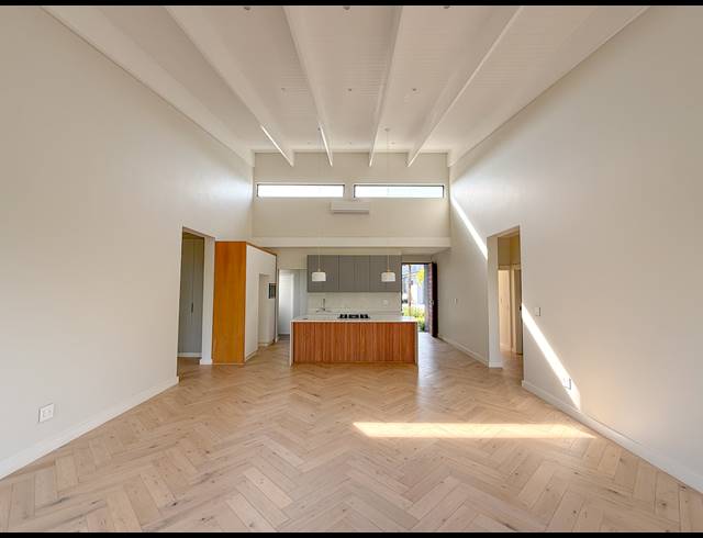 3 BEDROOM TOWNHOUSE FOR SALE IN SALT ROCK